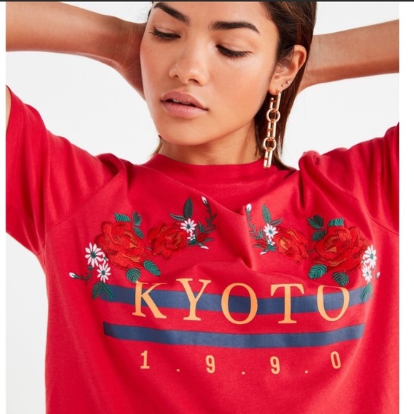 Urban Outfitters Kyoto 1990 Embroidered Tee - Picture 2 of 5